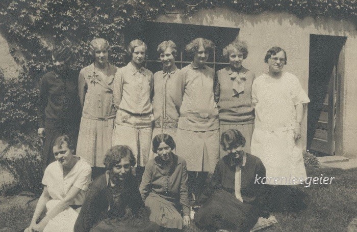butterfield lalla and juanita haggie_while working at Sperry flour mill tacoma_marked